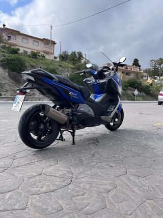 BMW C600 Sport Maxi Scooter akrapovic edition