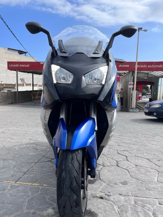 BMW C600 Sport Maxi Scooter akrapovic edition