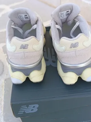 New Balance 9060 Uomo Tg. 44 Beige/Grigio