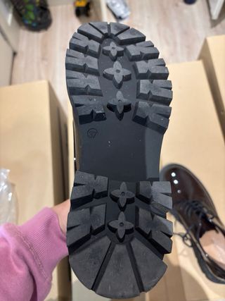 Zapatos charol marrón Anna Field