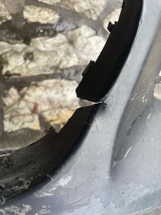 Parachoques Seat Ibiza 6L FR para reparar