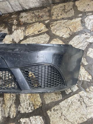 Parachoques Seat Ibiza 6L FR para reparar