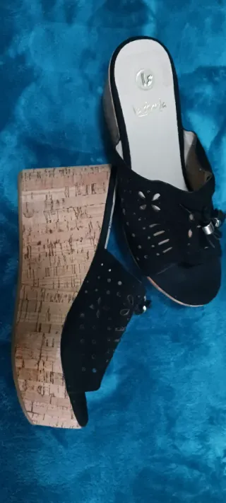 Sandalias cuña La Strada negras talla 40