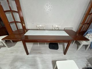 Mesa extensible salón madera.