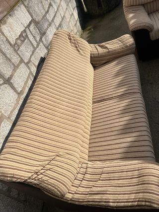 2 Sofás Beige y Marrón