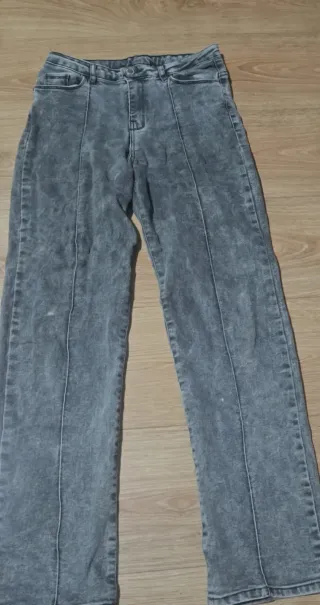 Pantalón recto gris oscuro niña Talla M