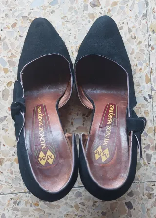 Zapatos de tacón negros