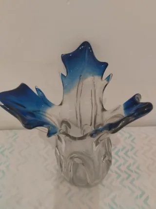 Jarrón de cristal vintage azul