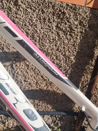 Bicicleta de Montaña Blanca y Rosa