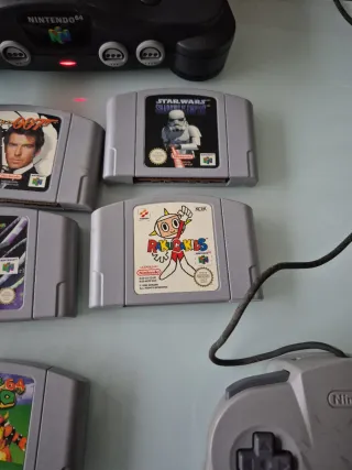 Nintendo 64 Negra + Juegos RAKUGAKIDS!