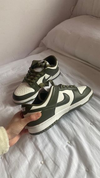 Zapatillas Nike Air Force Verdes y Blancas