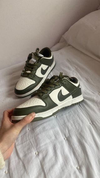 Zapatillas Nike Air Force Verdes y Blancas