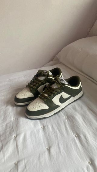 Zapatillas Nike Air Force Verdes y Blancas