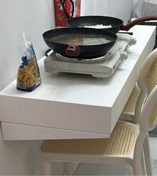 Barra de cocina blanca