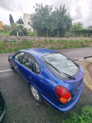 Toyota Corolla 1998 con itv