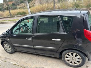 Renault Scenic 1.5 dci