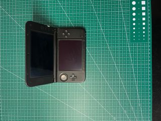 Nintendo 3DS XL Roja y Negra