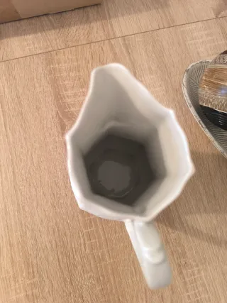 Jarra de porcelana vintage blanca