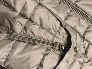 Abrigo Betty Barclay T38 Gris