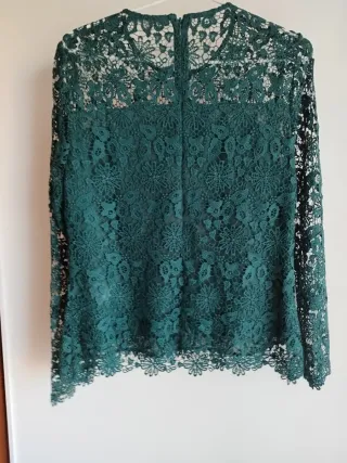 Blusa verde de encaje