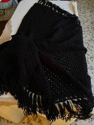 Chal toca toquilla ganchillo negro manton a mano
