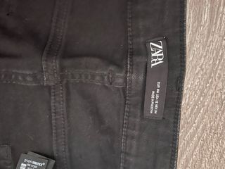 Pantalón vaquero negro Zara