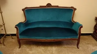 Sillón antiguo terciopelo madera