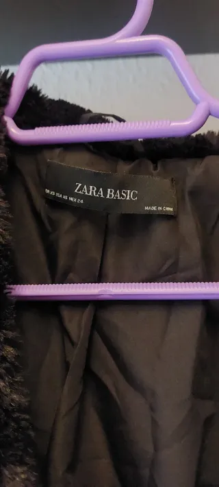 Abrigo ZARA Negro talla xs