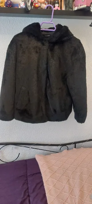 Abrigo ZARA Negro talla xs