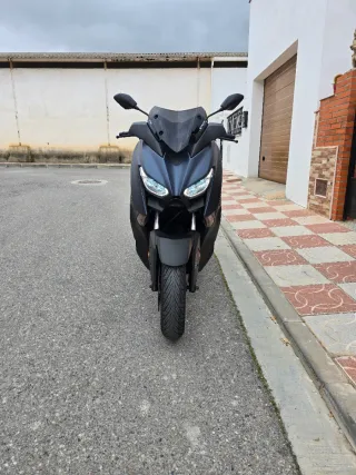 Yamaha XMAX 125 Negra/Azul