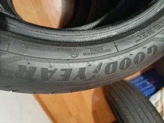 Goodyear 215/55R18 99V Neumático
