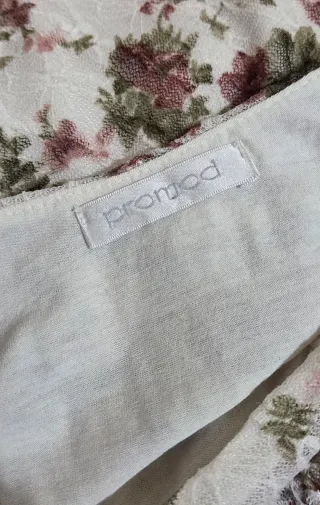 Vestido volantes Promod