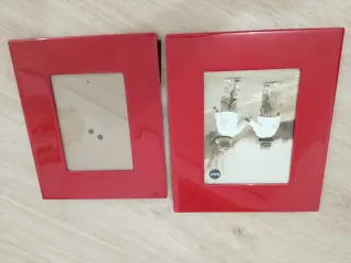 Conjunto 2 portafotos rojos