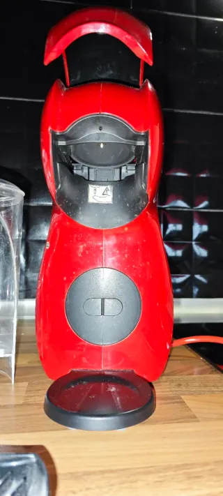 Cafetera cápsulas roja De'Longhi