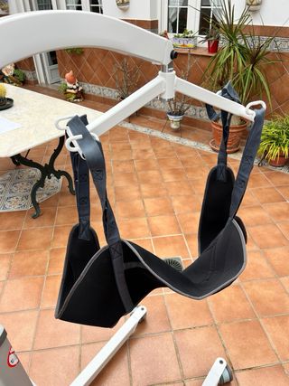 Grua para personas con movilidad reducida