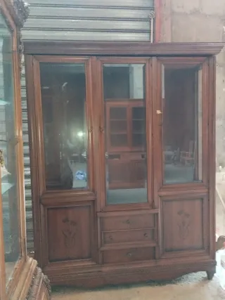 Vitrina comedor,NO ES DE IKEA