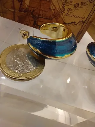 Orecchini mezzo cerchio smaltati