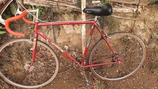 Lote de dos bicicletas Euro Bike Negra y otra roja