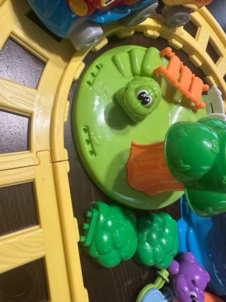 Trenino Chicco con accessori funzionante parla1