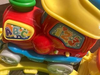 Trenino Chicco con accessori funzionante parla1