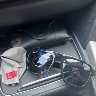 Gafas de sol Ray-Ban negras casi nuevas