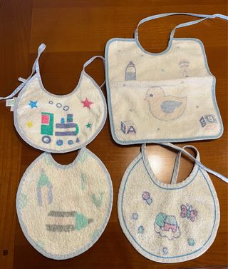 Lote 4 Baberos Prénatal (3 redondos, 1 rectangular