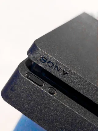 ¡OFERTA! PS4 Slim 500GB + Cable de Alimentación