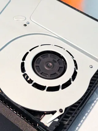 ¡OFERTA! PS4 Slim 500GB + Cable de Alimentación
