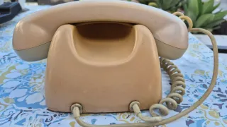 Teléfono antiguo Telefónica beige