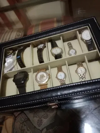 Estuche para relojes negro y dorado