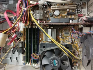 HP PS6134ES+INTEL CORE 2 QUAD Q8200+ 8GB RAM