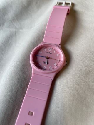 Reloj Casio Rosa y Blanco