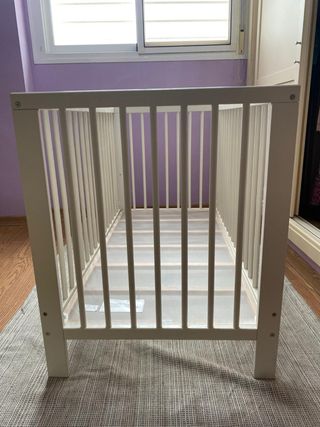 Cuna de bebé convertible