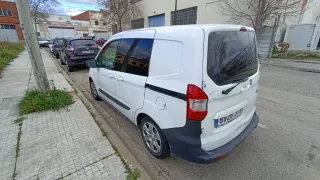 Ford Transit Courier 2017